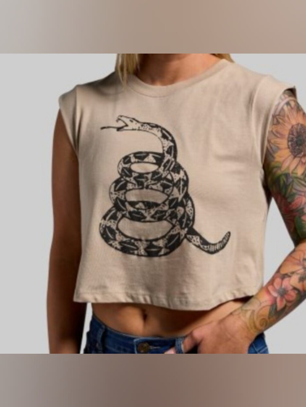 NWT Born Primitive Gadsden Flag shirt, med